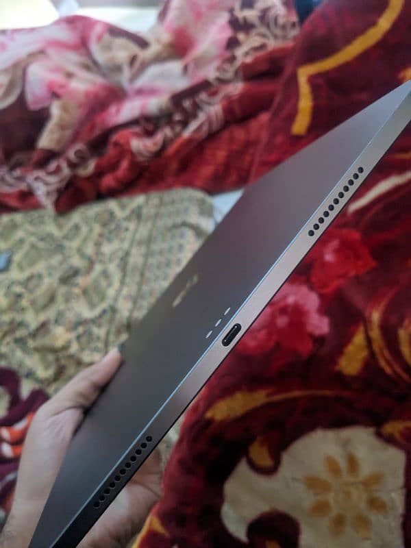 I PAD PRO M1 CHIP 12.9 INCHES USED CONDITION 5