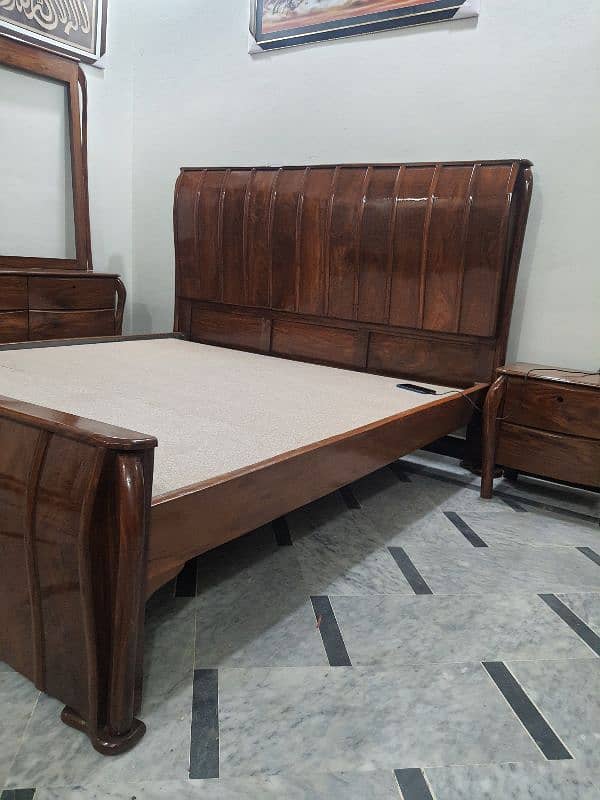 Seesham pure wood King size New Not used (jis mrzi ko check krwain) 2