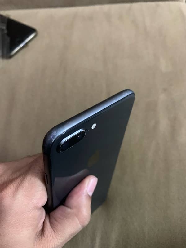 Iphone 8plus 128gb pta approved 3