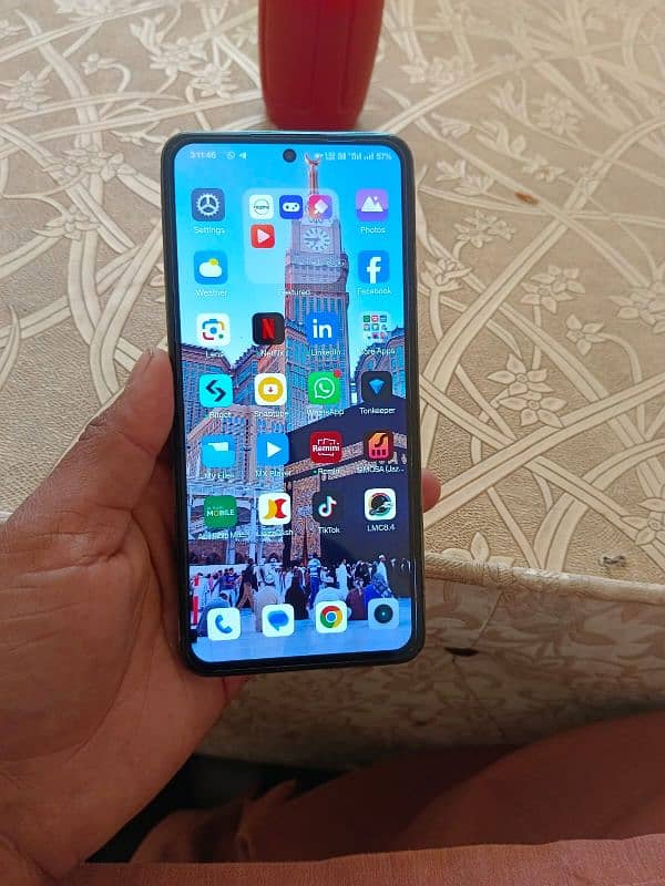 realme 12 0