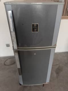 Refrigerator/Frej Dawlance Medium size  for sale