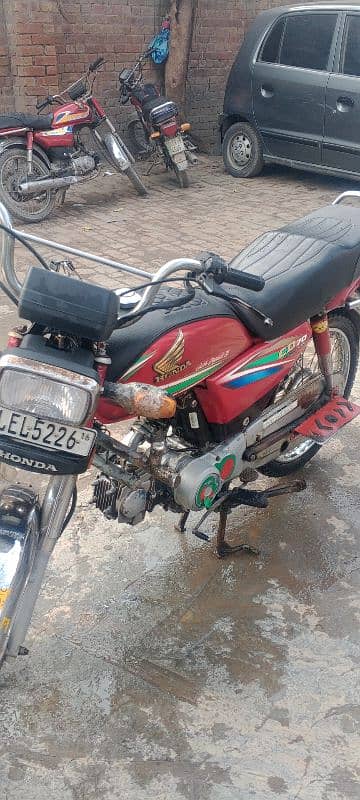 Honda CD 70 2