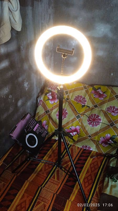 Mobile stand and Full Ring light for sale 9