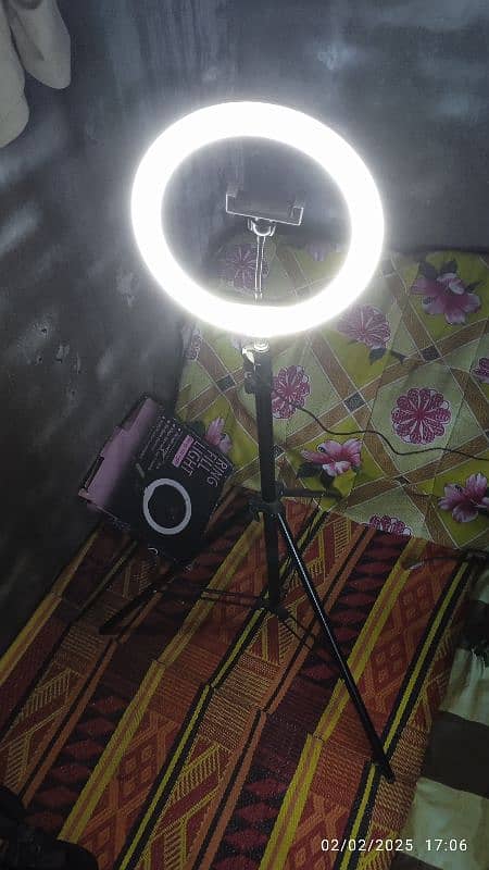 Mobile stand and Full Ring light for sale 10