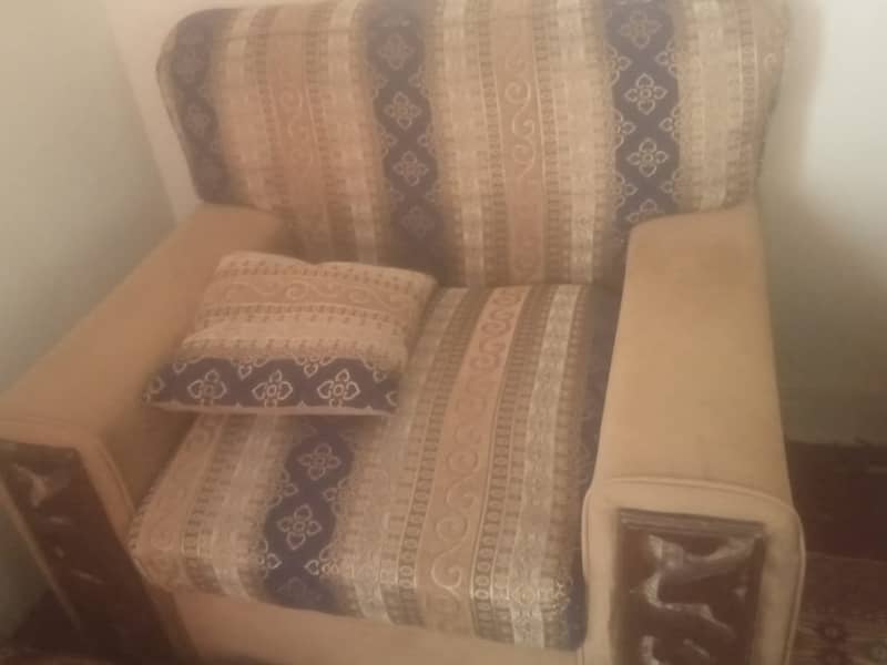 New 7 seater sofa urgent sale 2