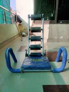 AB EXCERSICE MACHINE FOR SALE VERY NORMAL PRICE.