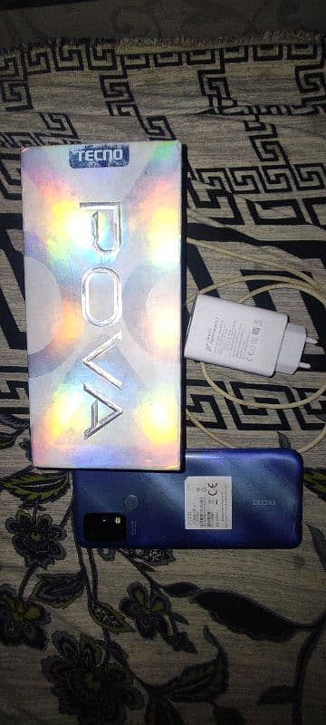 Tecno Pova 6/128 with box and charger 2