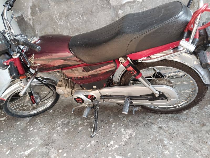 Honda CD 70 2022 model like new everything ok 5