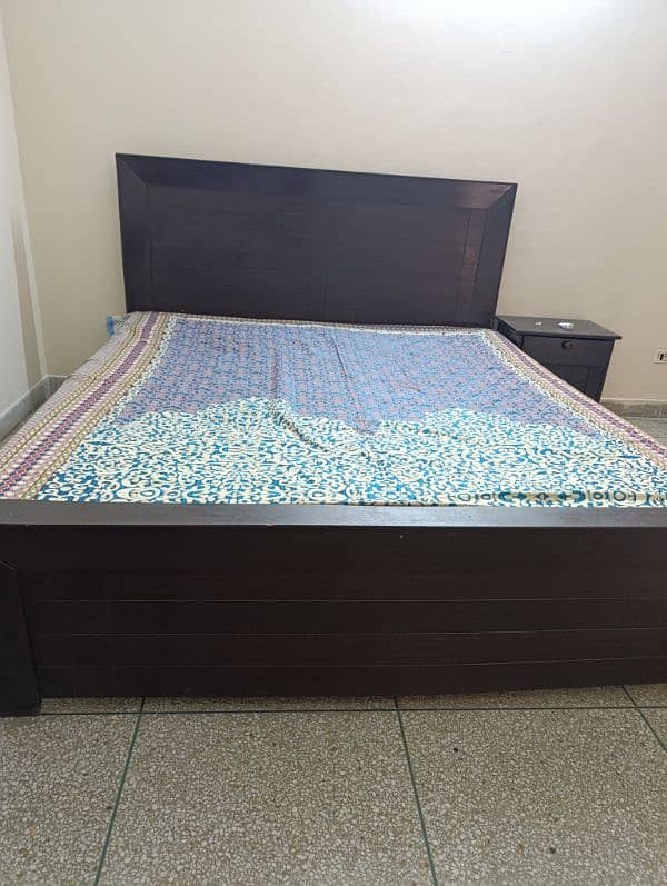 Wooden double bed with Mattress 3