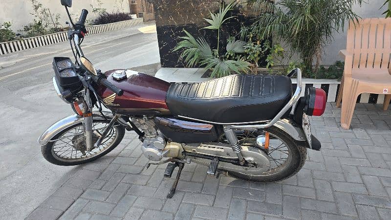 Honda 125 Special Edition 1