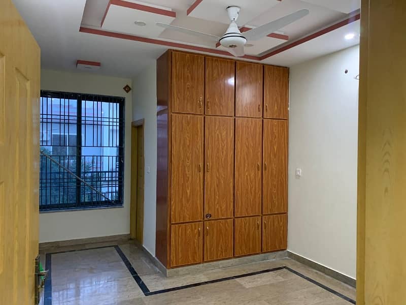 7Mrla Uper Portion Available For Rent in G-16 Islamabad 7