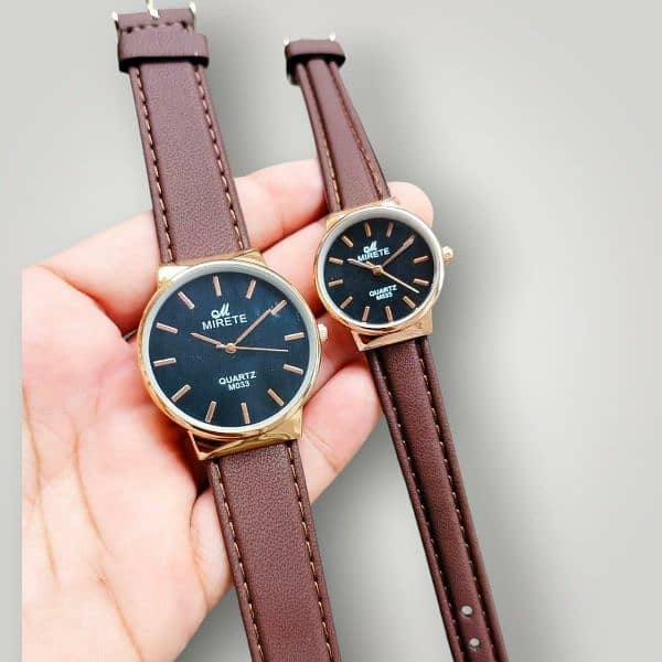 Leather plain strap watches 3