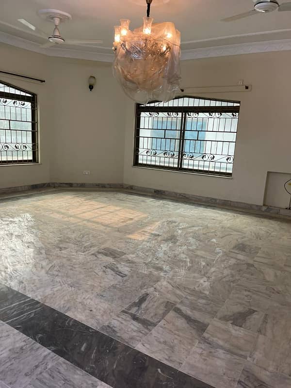 1 Kanal Upper Portion Available For Rent in G-15 Islamabad. 4