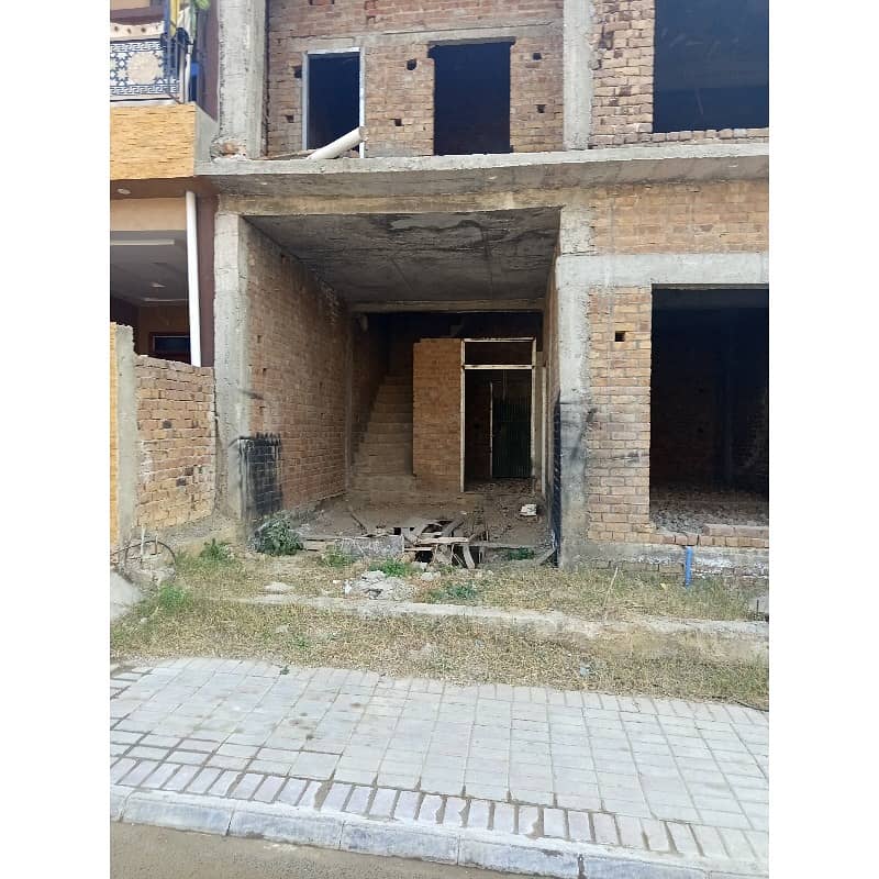 Taj Residencia Prime Location Structure Available For Sale 3