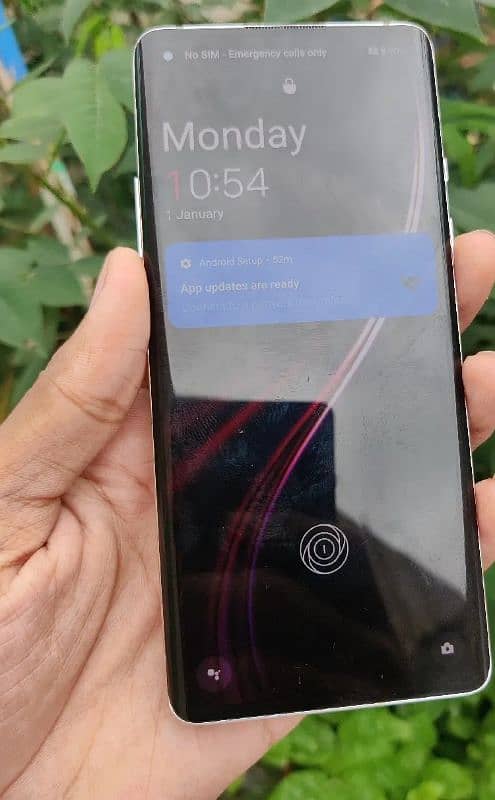 One plus 8 condition 10/10 all ok approved Life time 8/128. GB 2