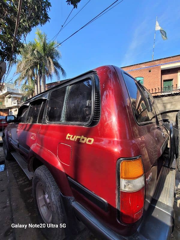 Toyota Land Cruiser 1990 3