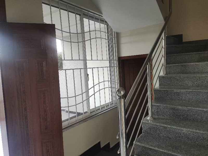 House For Sale in G15 sector Islamabad Size 7 Marla (30*60) Solar installed, Gas Electricity meters available Near to markaz masjid park Best Location More Ten options available Old & New House available 7