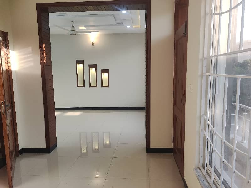 House For Sale in G15 sector Islamabad Size 7 Marla (30*60) Solar installed, Gas Electricity meters available Near to markaz masjid park Best Location More Ten options available Old & New House available 10