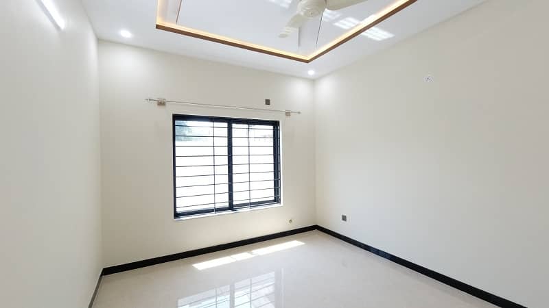 Brand New House For Sale In G15 Size 7 Marla (30*60) Near To Markaz Mini Market Masjid Park Best Location More Ten Options New &Amp; Old House Available 24