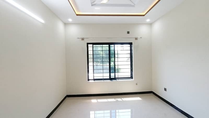 Brand New House For Sale In G15 Size 7 Marla (30*60) Near To Markaz Mini Market Masjid Park Best Location More Ten Options New &Amp; Old House Available 40