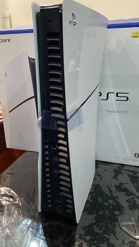 PS5 1TB Japan edition 3