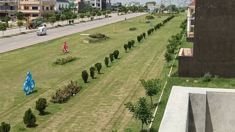 5 Marla Front Back open Brand New House available for Sale in Faisal Town phase 1 of block C islamabad pakistan 4