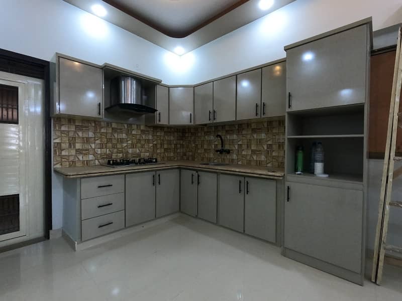 Prime Location Nazimabad 4 Flat Sized 900 Square Feet 18