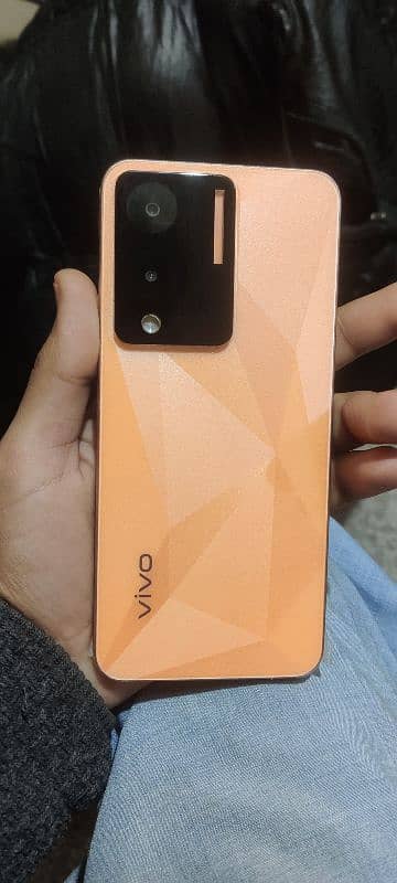 vivo Y17s 6