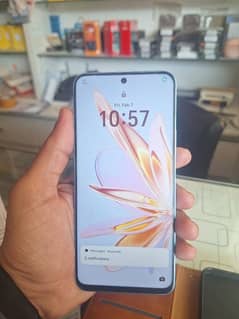 I m selling my phone honor 90 Lite Which I brought from South Africa.