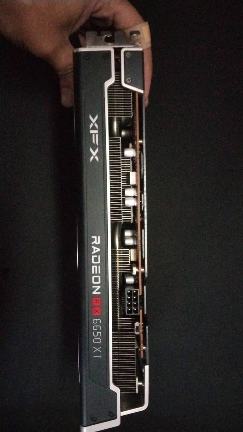 XFX Speedster MERC AMD Radeon™ RX 6650 XT 1