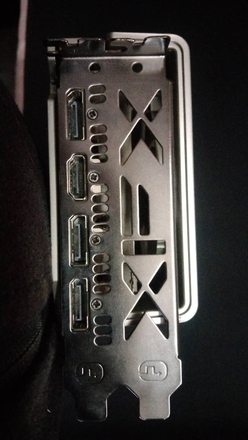 XFX Speedster MERC AMD Radeon™ RX 6650 XT 2