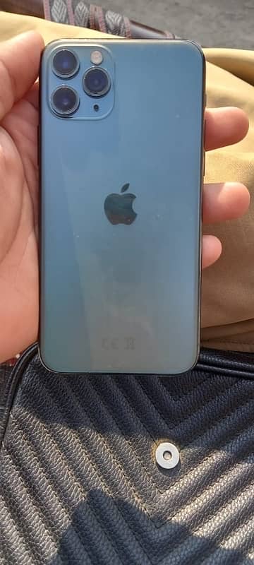 iPhone 11 Pro 3