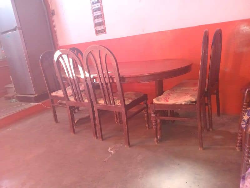 dining table with six chair 0