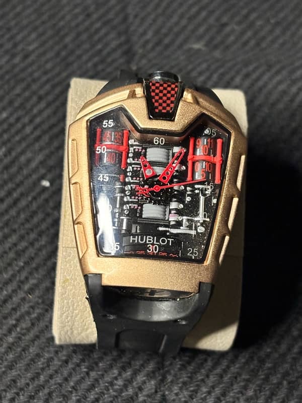 Hublot 1