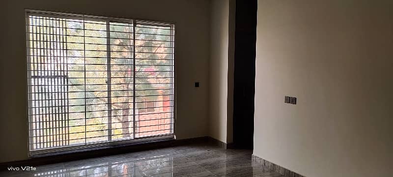 Brand New House, 15 Marla corner , modern design, near to park for sale at prime location of Beacon House society. 38