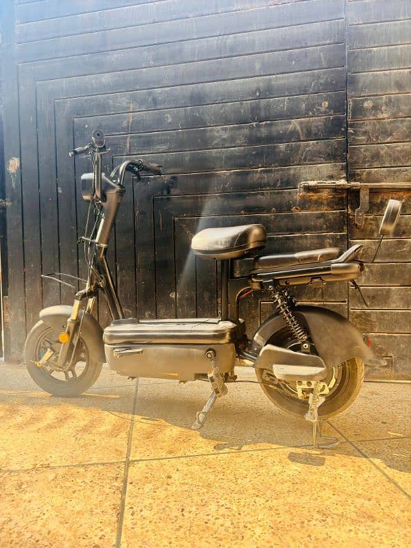 electric scooty brand new 3