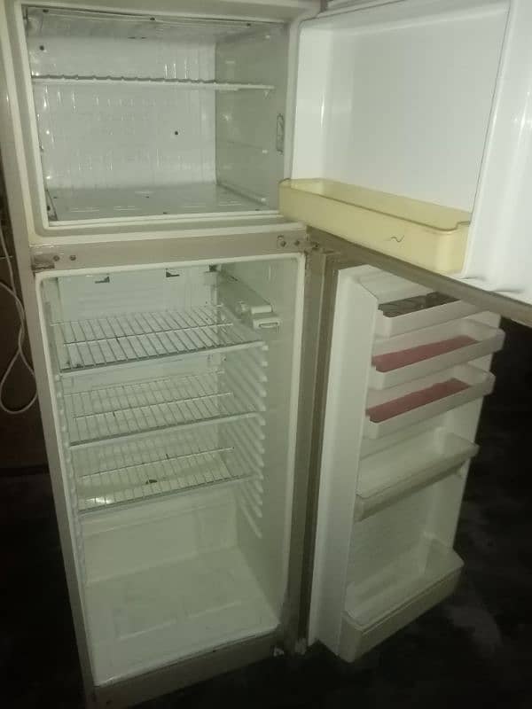 Home Used Refrigerator 3