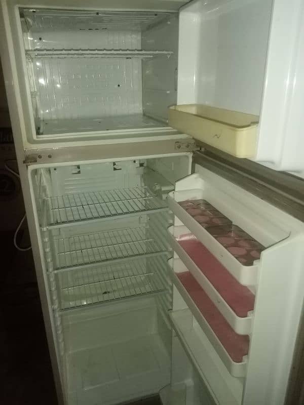 Home Used Refrigerator 4