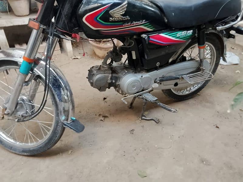 gadi mein Koi Kam Nahin hai sab chiz clear hai engine okay hai 11