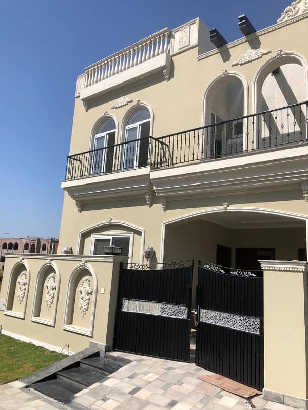 Pair House 3 Beds 5 Marla Spanish Design Brand New House For Sale Paragon City Lahore 1