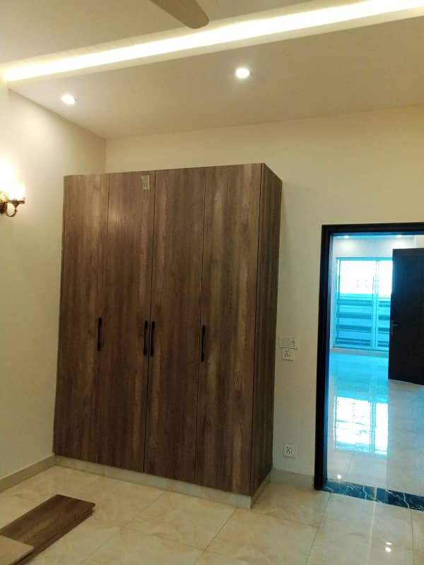 Modern 5 Marla For Sale In Woods Block Paragon City Lahore 14