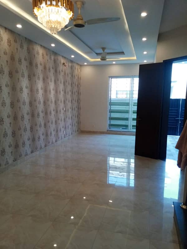 Modern 5 Marla For Sale In Woods Block Paragon City Lahore 15