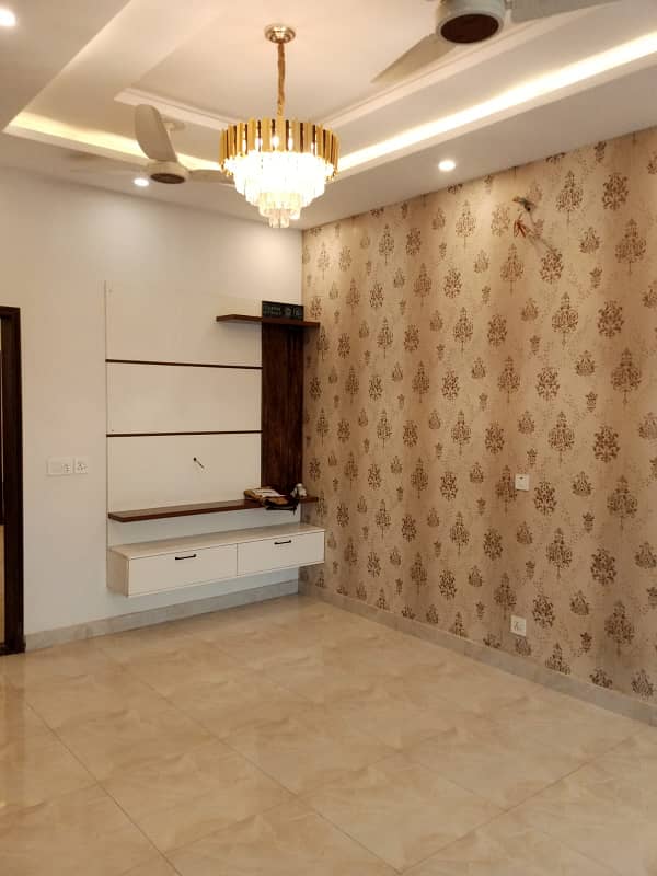 Modern 5 Marla For Sale In Woods Block Paragon City Lahore 20