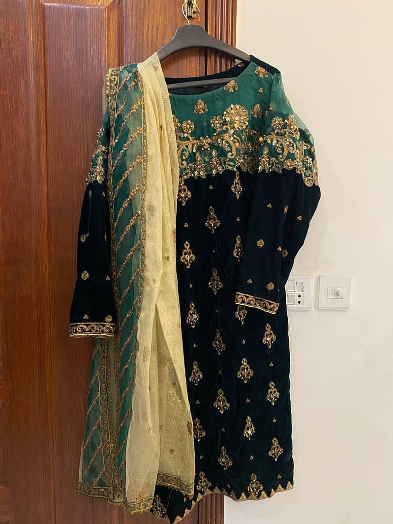 Preloved Wedding Velvet Suit |Branded Suit For Winter Wedding 0