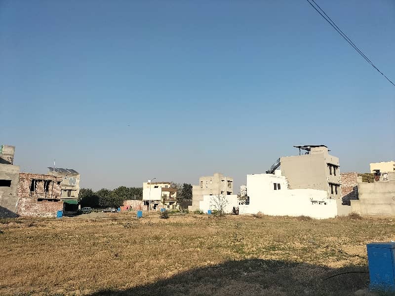 10 Marla Plot For Sale In D Block In PAEC Society Lahore 9