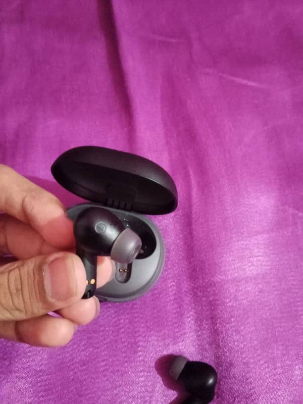 NEW |  Soundpeats Life ANC wireless earbuds 6