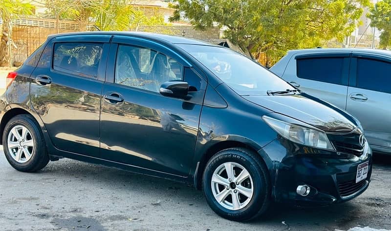 Toyota Vitz 2014 Reg 2016 2