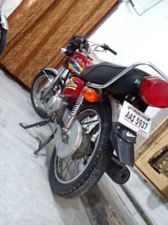 honda 125 in original condition original documents 19/21 model