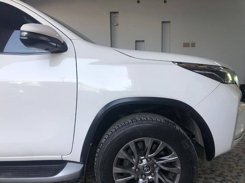 Toyota Fortuner Legender 2021 3