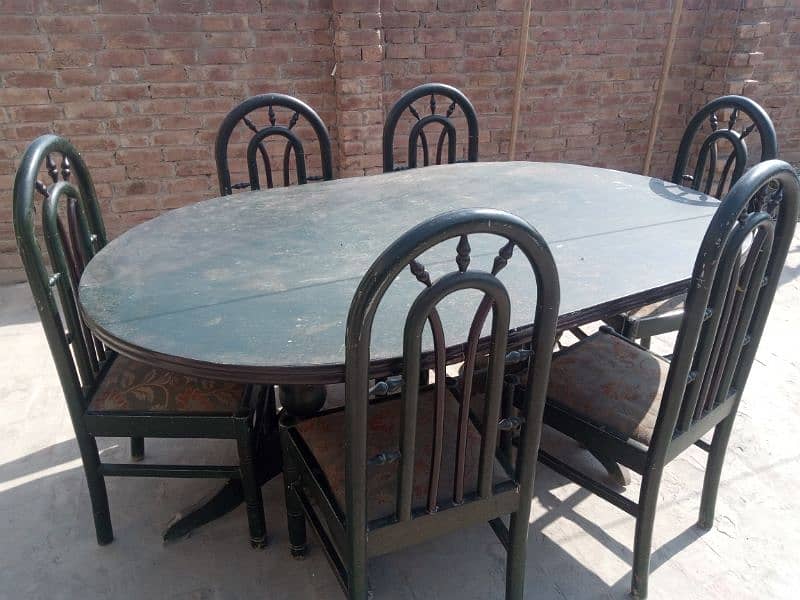 Dining Table with 6 chair used 0